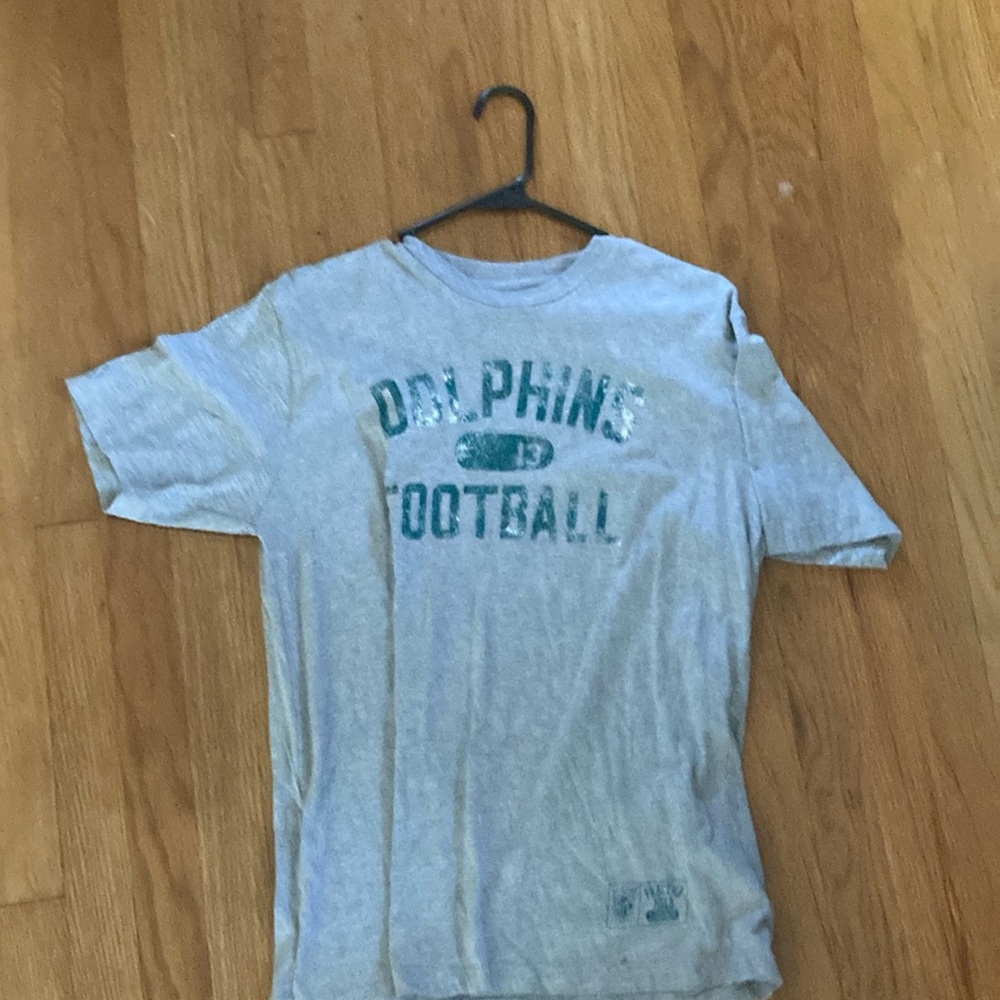 Dan Marino gridiron classics size large tee shirt. Natural faded